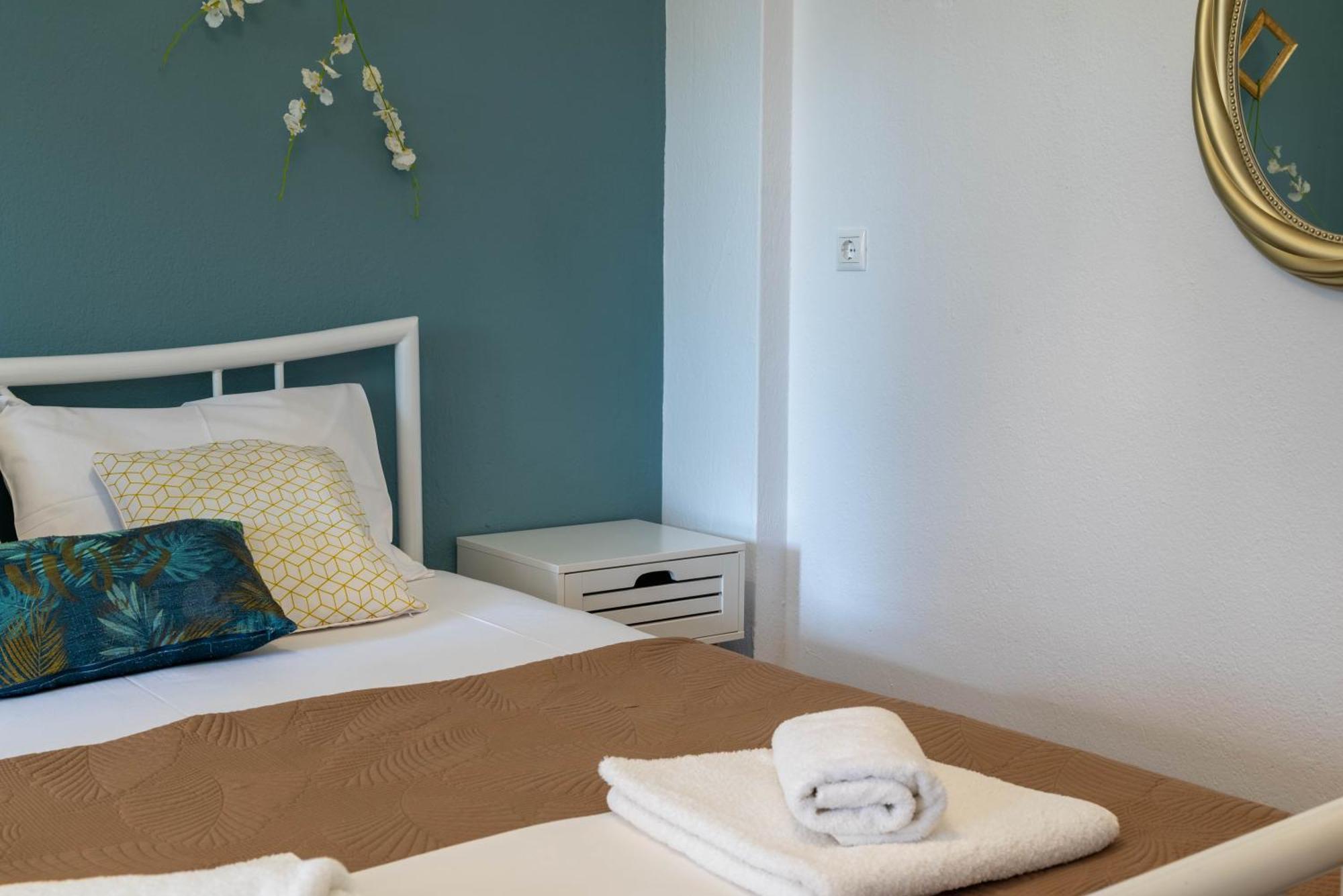 Aigli Luxury Studios Nea Roda Extérieur photo