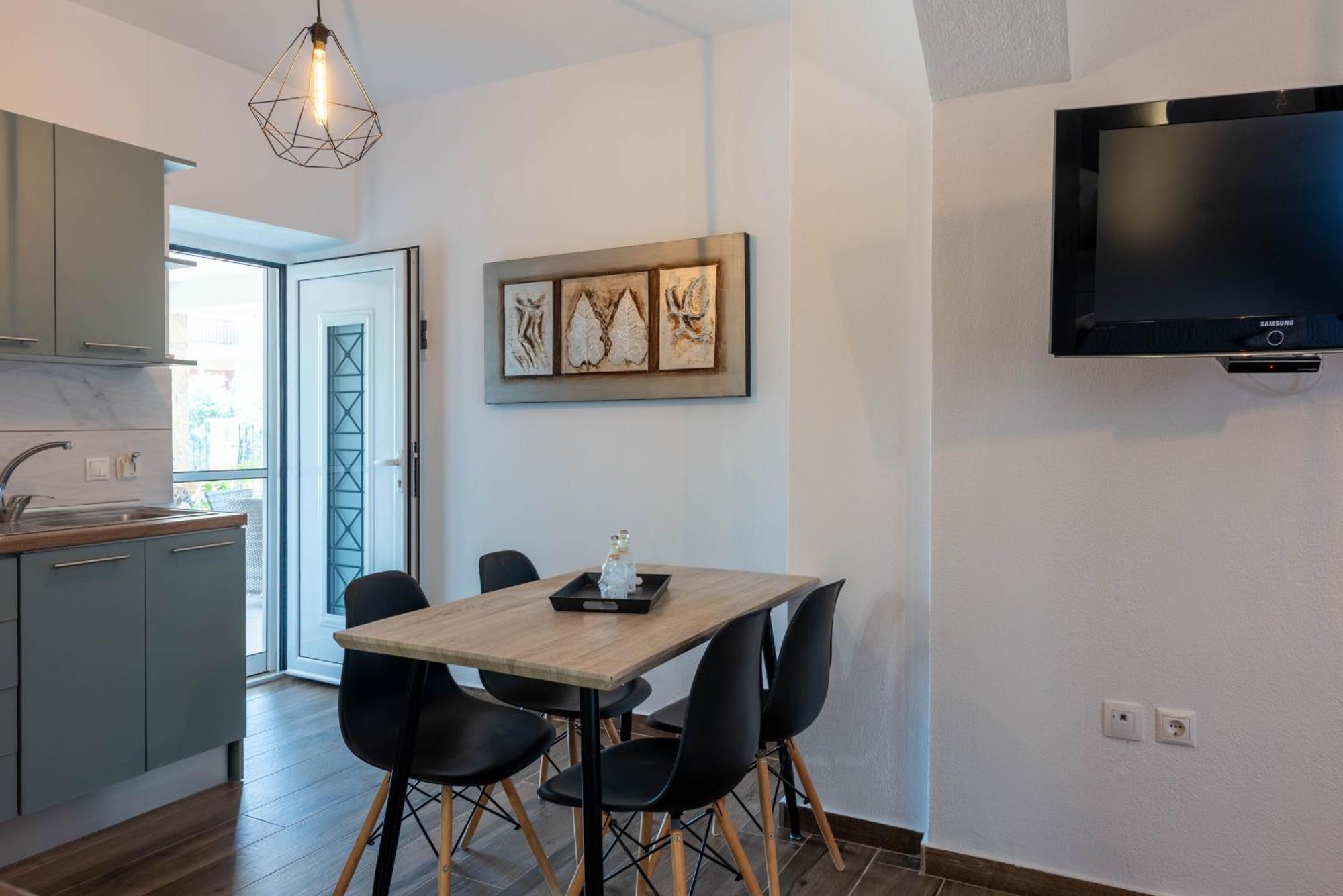 Aigli Luxury Studios Nea Roda Extérieur photo