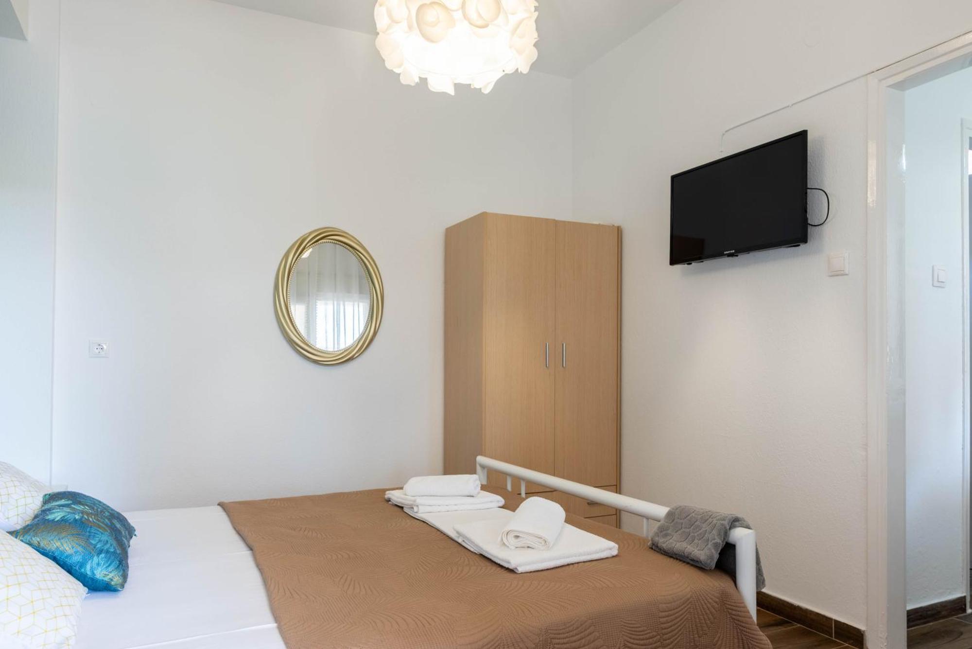 Aigli Luxury Studios Nea Roda Extérieur photo