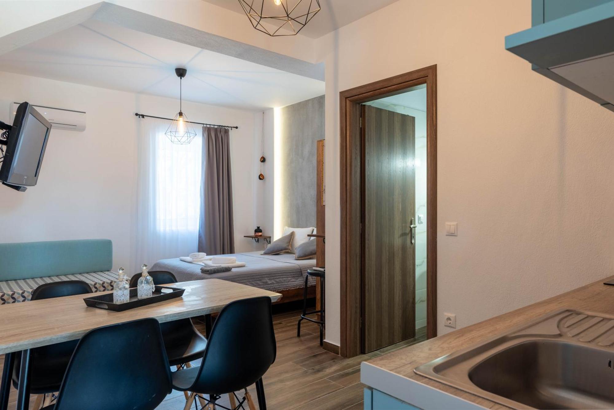 Aigli Luxury Studios Nea Roda Extérieur photo