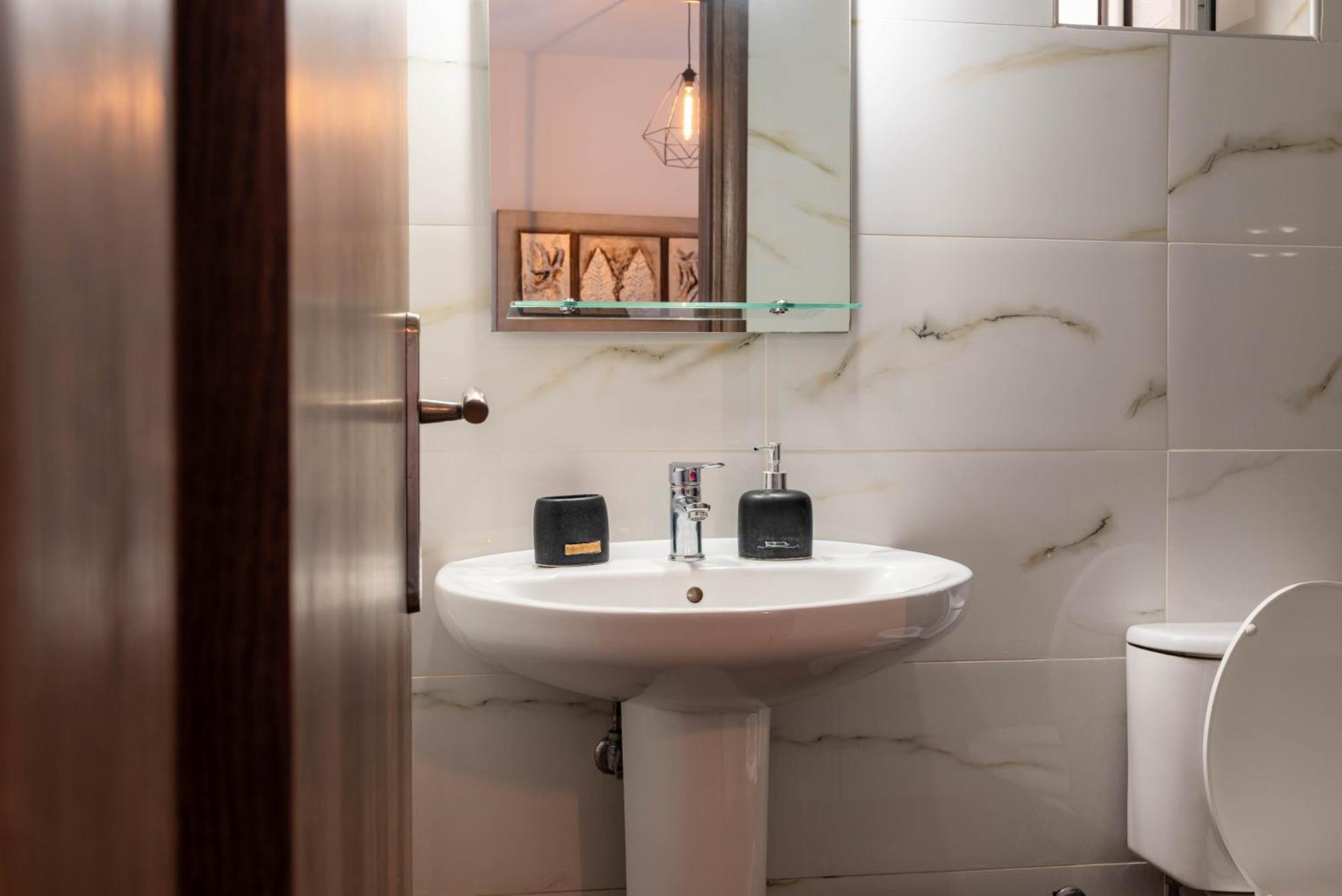 Aigli Luxury Studios Nea Roda Extérieur photo