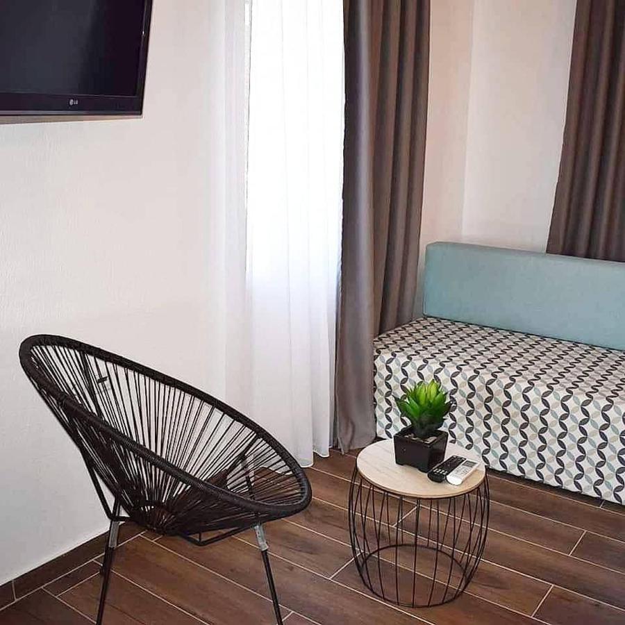 Aigli Luxury Studios Nea Roda Extérieur photo